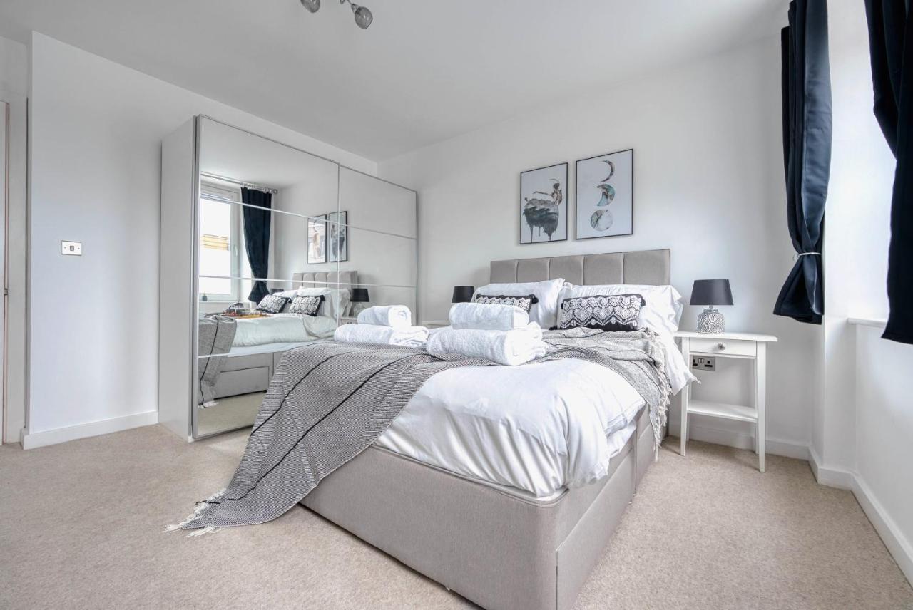 The Post House Two By Fortuna Property Gloucester Exteriör bild