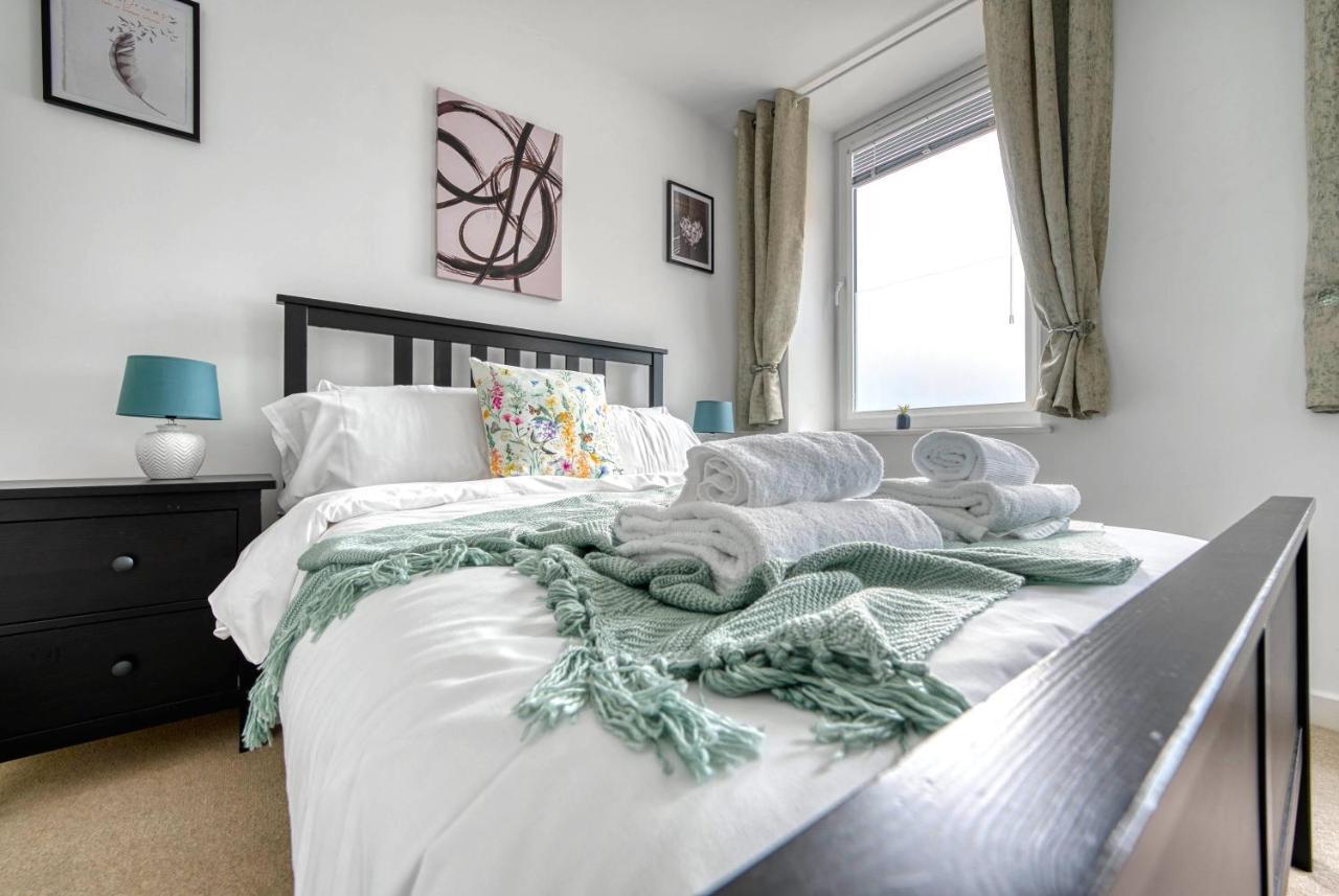 The Post House Two By Fortuna Property Gloucester Exteriör bild