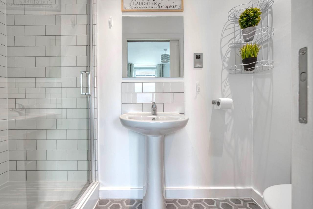 The Post House Two By Fortuna Property Gloucester Exteriör bild