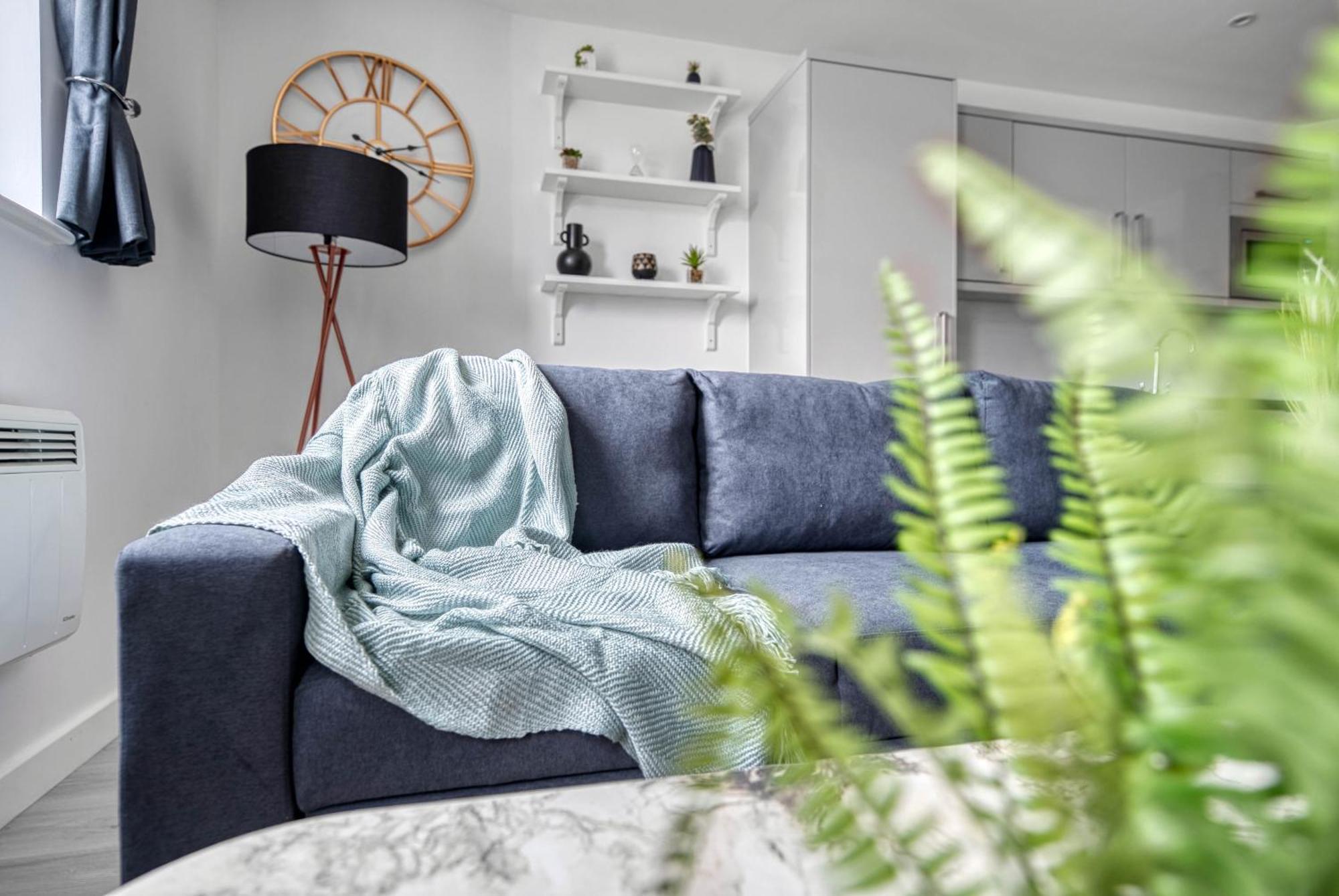 The Post House Two By Fortuna Property Gloucester Exteriör bild